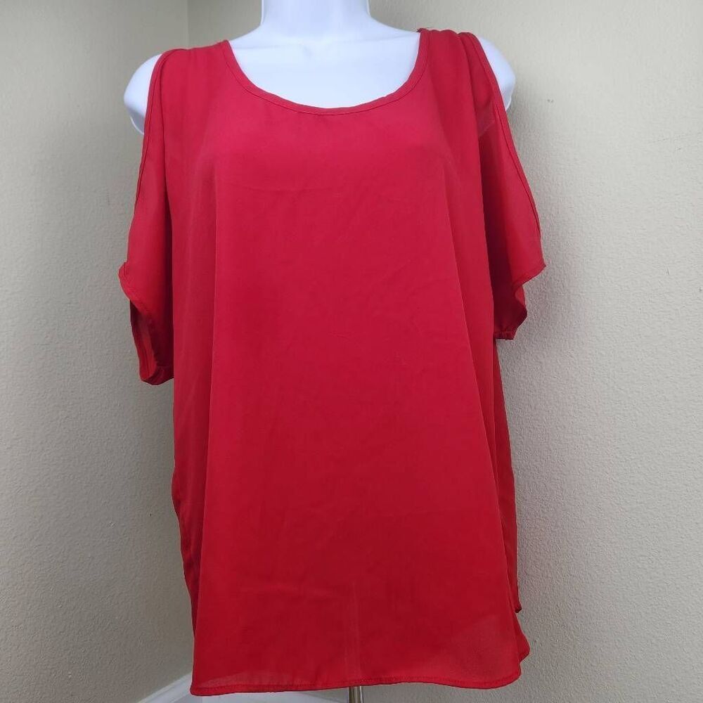 🍑A. Byer Red Cold Shoulder Top Medium